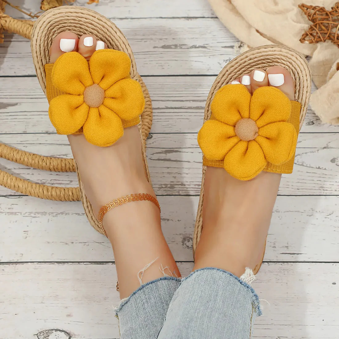 Bloomira – Sandales Plates Fleurées d’Été