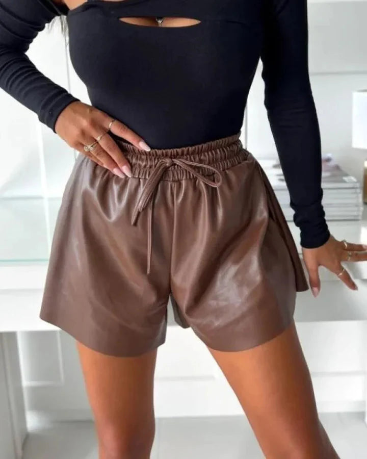 Abigail – Short Taille Haute Décontracté en Simili Cuir
