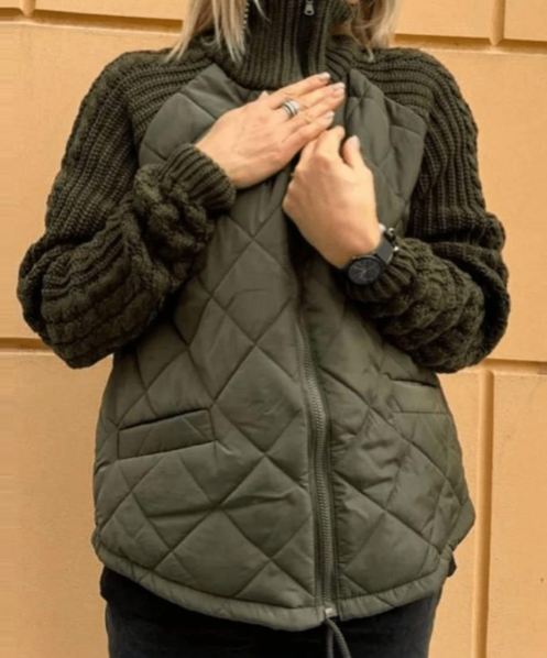 Quilted Hybrid Jacket for Women | Cable Knit Sleeves, Stylish & Cozy 2